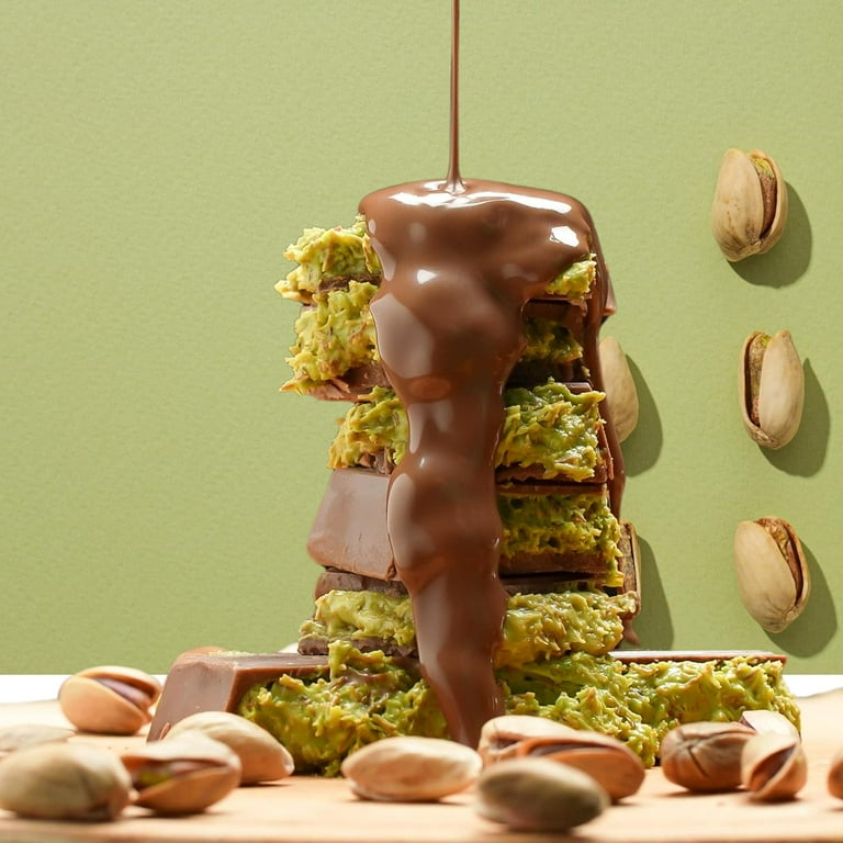 Beyoglu Dubaco Dubai Chocolate Bar Pistachio I Viral Knafeh Chocolate Bar with Pistachio Cream and Kataifi, 3.17 oz (90gr)