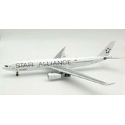 WB MODELS WBA3303012 1/200 A330-343 SINGAPORE STAR ALLIANCE REG: 9V-STU WITH STAND