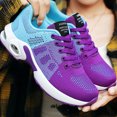 thumbnail image 3 of Zapatillas deportivas transpirables con amortiguación de aire para mujer, 3 of 5