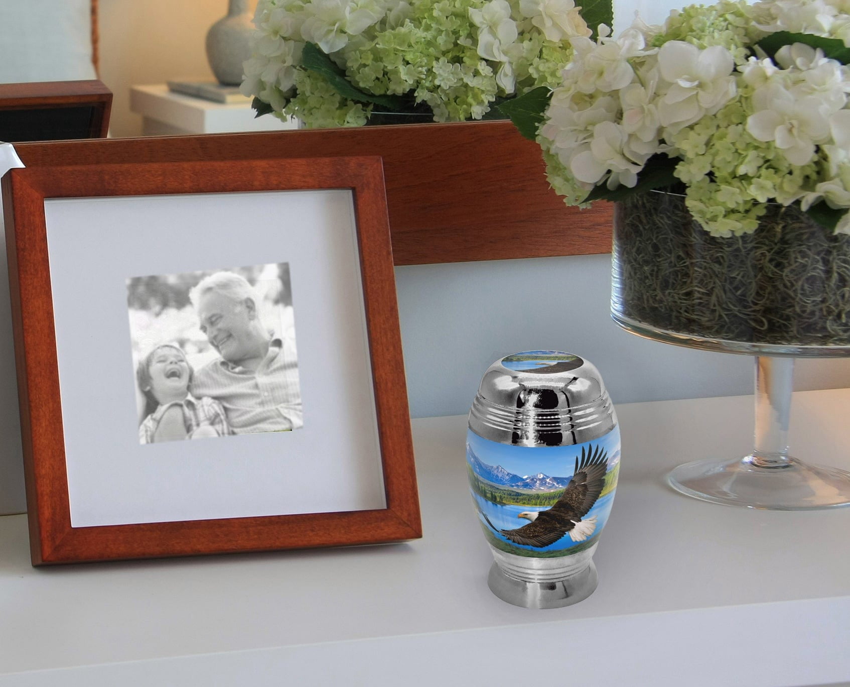 Majestic Bald EagleUrns for Cremation Ashes Large Urn XL or Small Keepsake Urns for Human Ashes & Urns for Human Ashes for Home or Burial Small Urns for Human Ashes Small Keepsake Set of 4