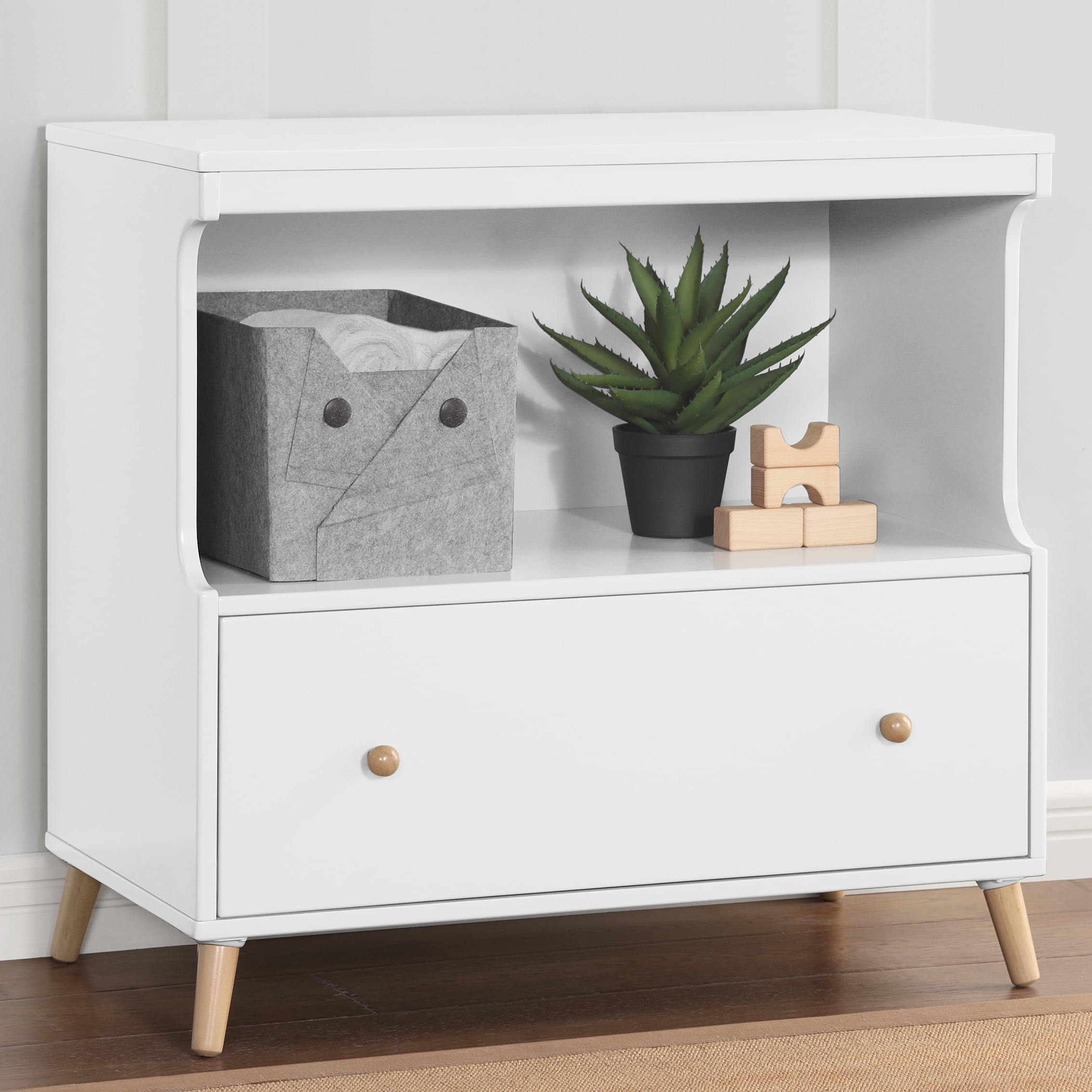 Delta Children Essex Convertible Changing Table with Drawer, Greenguard Gold Certified, Bianca White/Natural