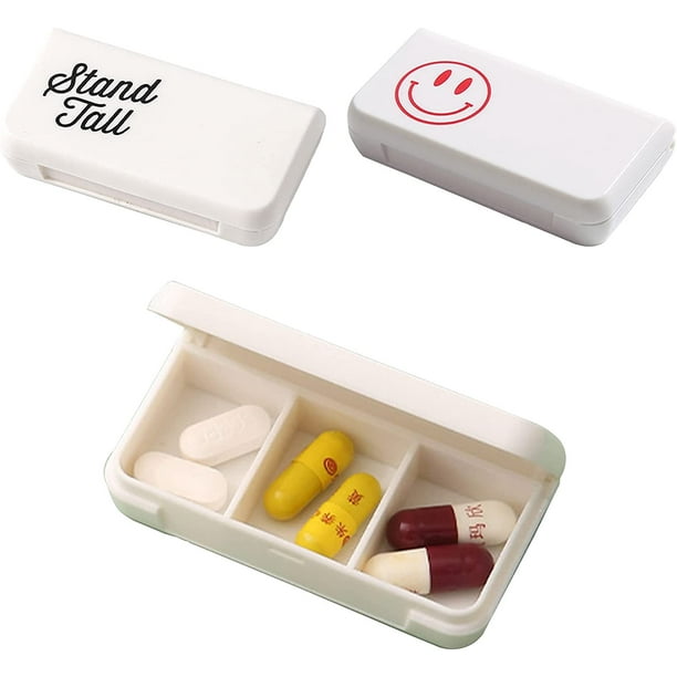 3 cajas Pastilleros pequeños, Pastilleros diarios, Caja de medicamentos de bolsillo, Caja de almacenamiento de pastillas transportable, Dispensador de medicamentos con 3 compartimentos, para viajes y al aire libre oso de fresa Electrónica
