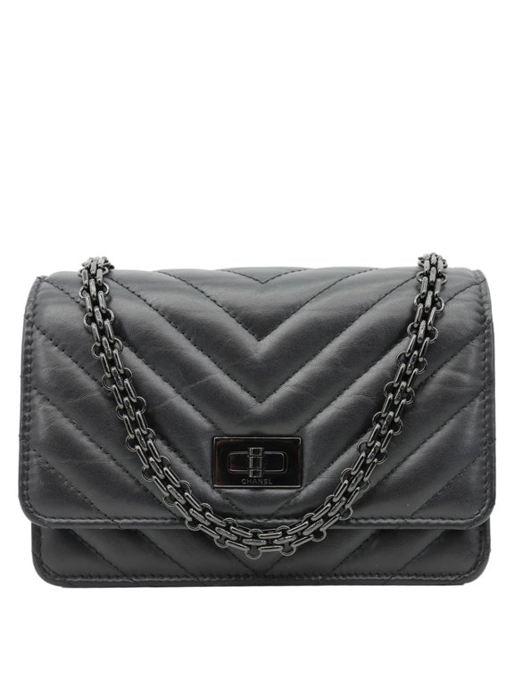 Pre-Owned Pre Owned Chanel Reissue Chevron Leather Wallet On Chain Black