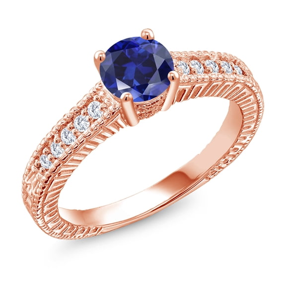 Gem Stone King 18K Rose Gold Plated Silver Ring Round Blue Created Sapphire and Moissanite (1.15 Cttw, Size 6)