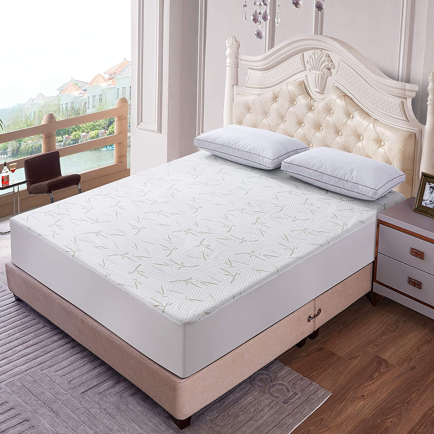 Bamboo Mattress Protector Queen Size - Breathable Waterproof Mattress