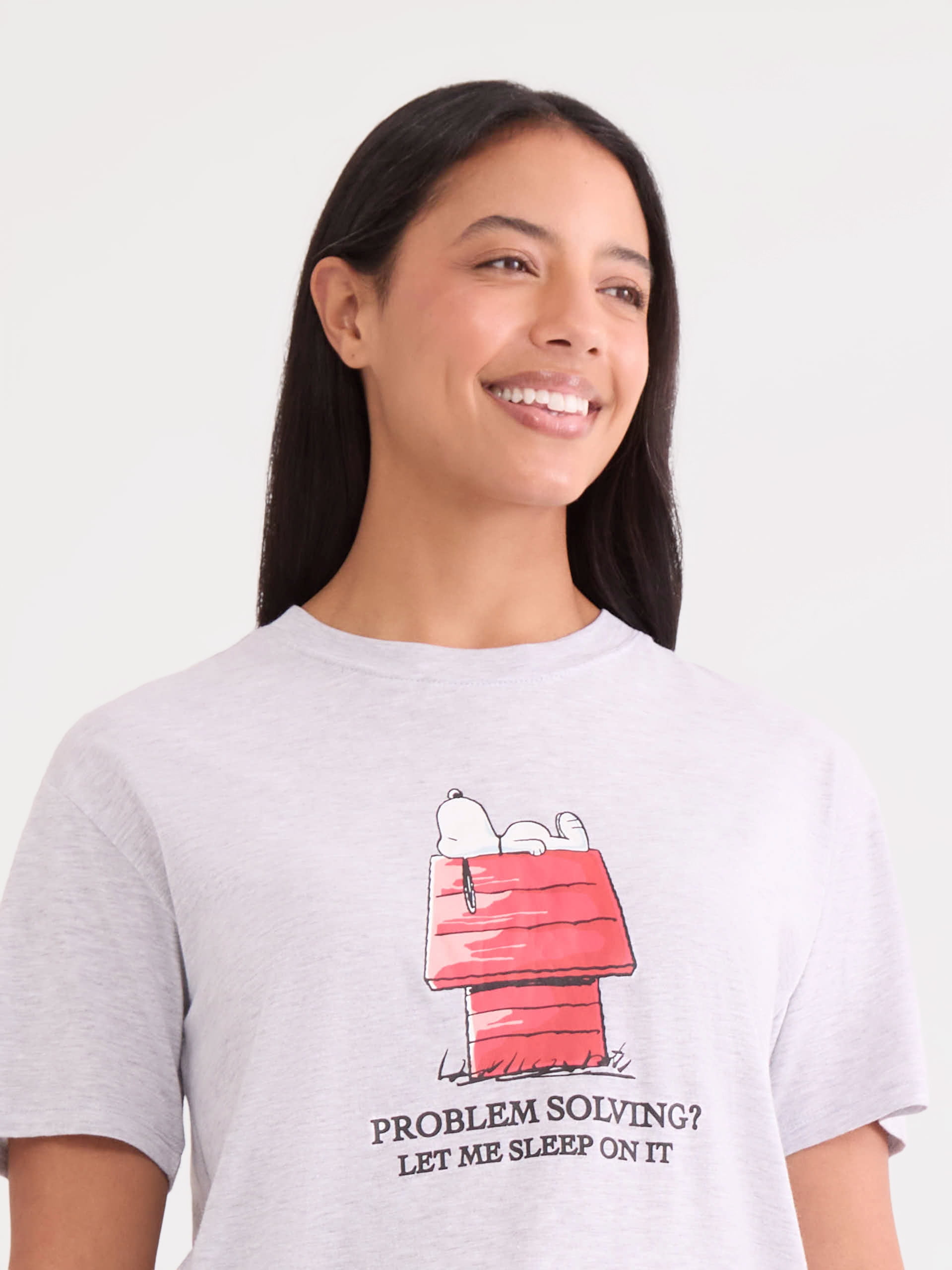 Peanuts Women’s Snoopy Graphic Tee, Sizes XXS-XXL