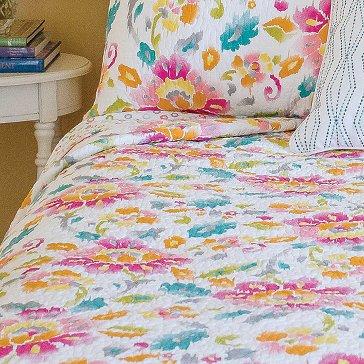 Sasha Vibrant Floral Cotton King Bed Quilt
