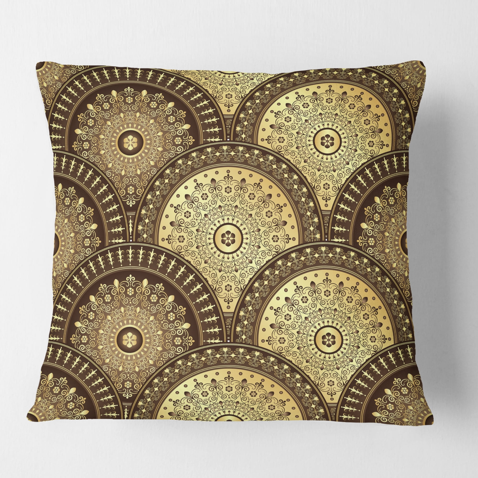 Designart Golden Circular Pattern I' Mid-Century Modern Throw Pillow - 18x18