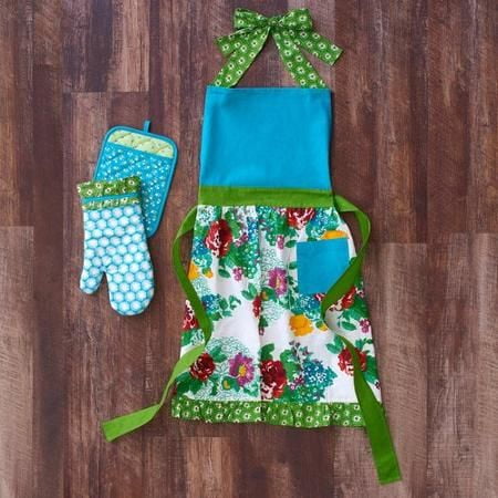 The Pioneer Woman Country Garden Apron