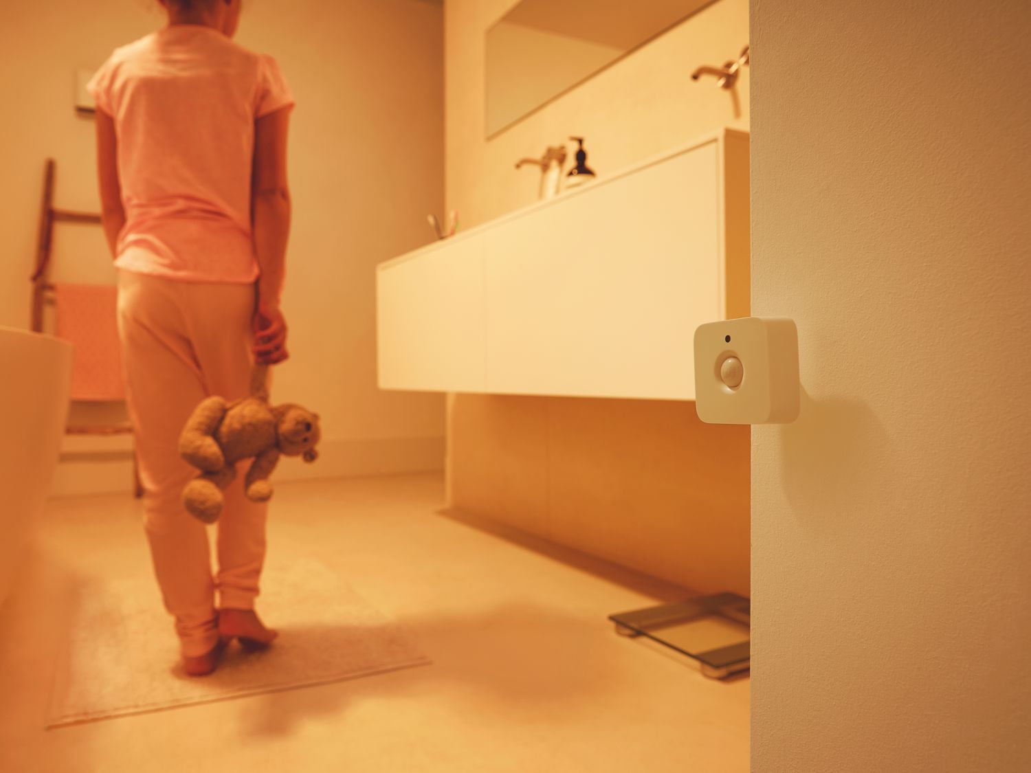 Philips Hue Smart Motion Sensor