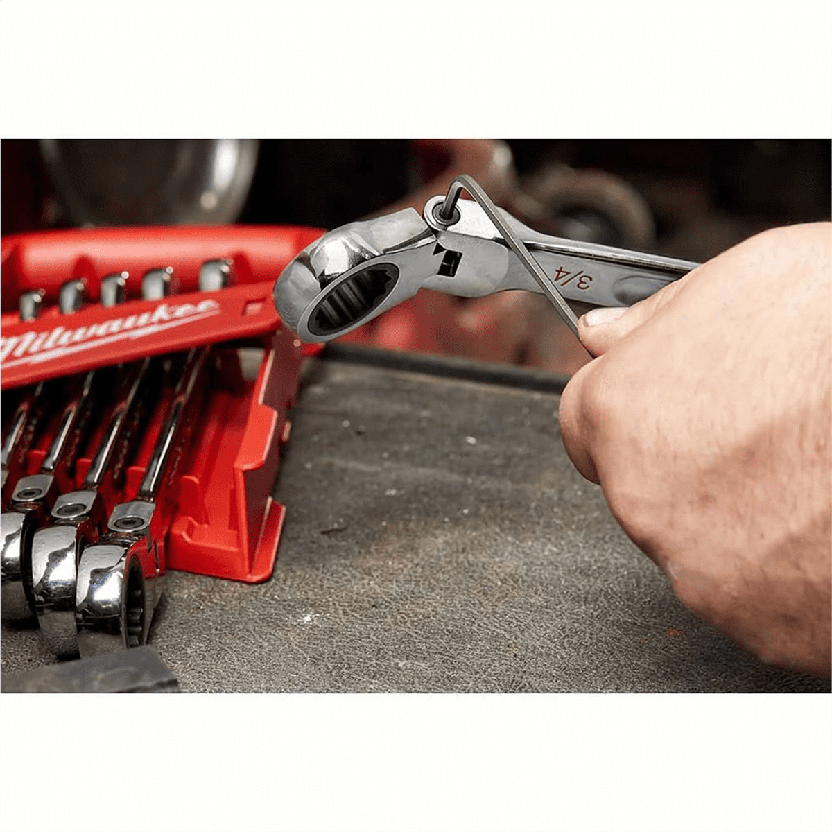 Milwaukee 15-Piece SAE Flex Head Ratcheting Combination Wrench Set (48-22-9413) – 144-Position Ratcheting, MAXBITE Grip, Easy Tray Storage