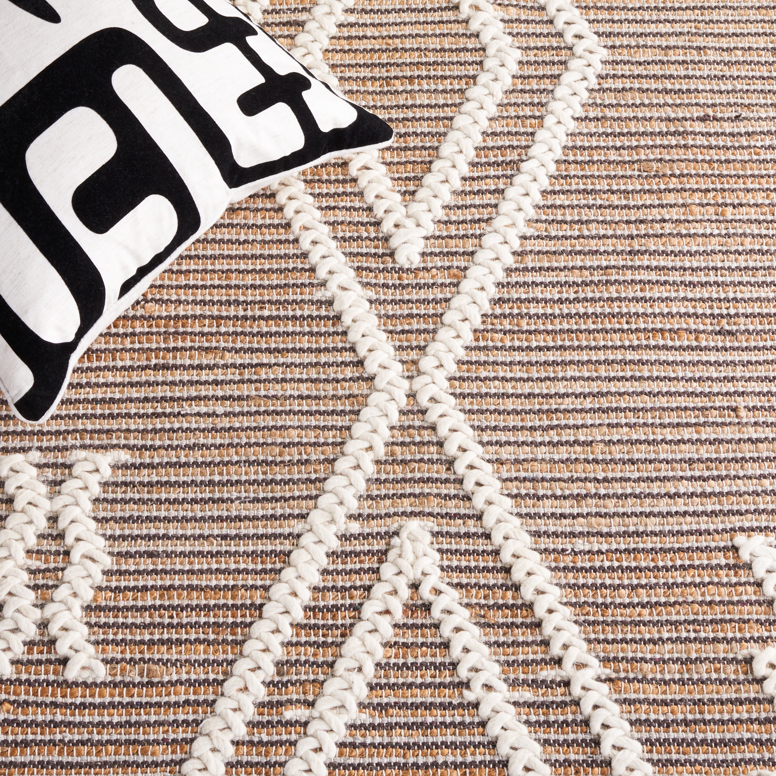 SAFAVIEH Natural Fiber Marissa Geometric Area Rug, Natural/Ivory, 6' x 9'