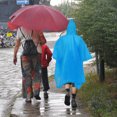 thumbnail image 3 of GOOHOCHY Poncho de lluvia para exteriores, poncho portátil para acampar, ponchos de lluvia para mujeres, suministros de viaje, 3 of 8