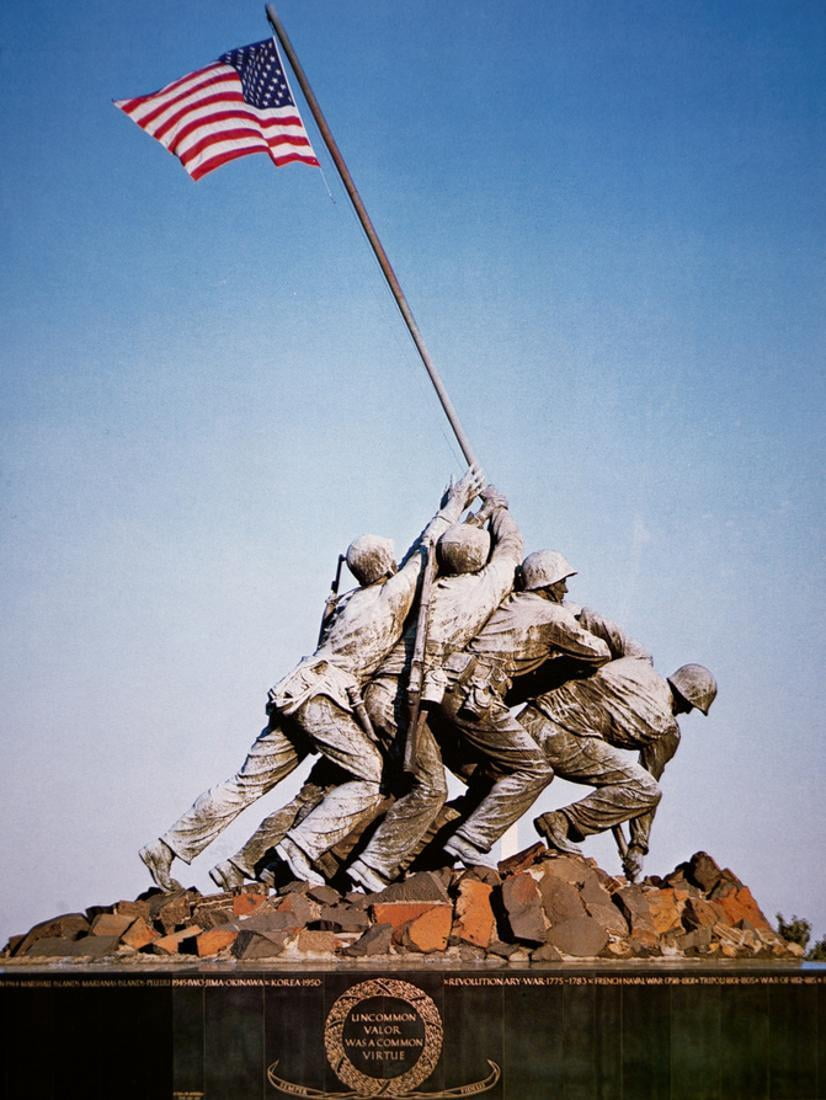 Solider Rising Flag 4 Soldiers Raising Flag : 75th anniversary of iconic photo of Iwo Jima ...