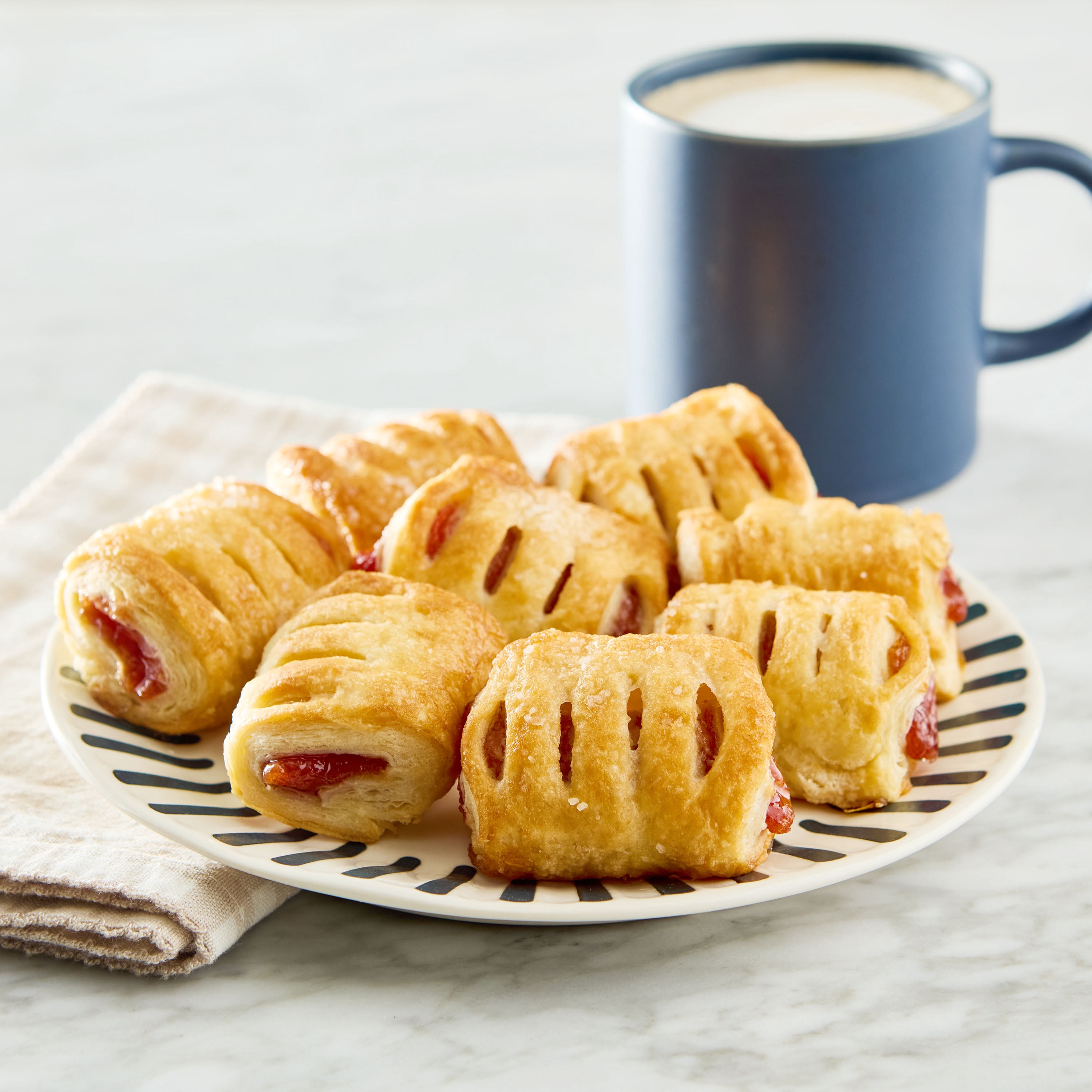 Freshness Guaranteed Baked Guava Pastry Bites, 9 oz