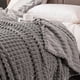 thumbnail image 1 of Xihbxyly Manta de Franela, Suave y Cómoda, Antibolitas, Cálida para Todo Tipo de Clima, Ideal para Sofá Cama, Coche o Viajes, Regalo Ideal, Gris Oscuro, 200 X 180 Cm, 1 of 6