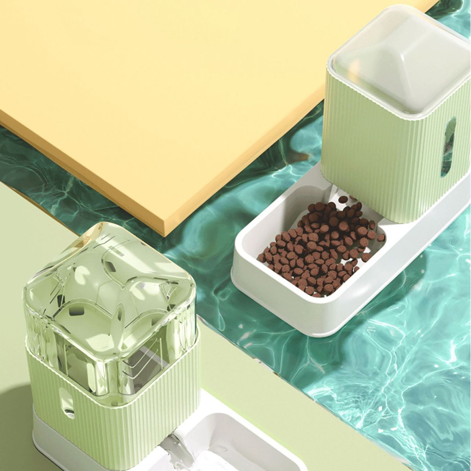 Gravity Pet Feeder and Water Dispenser Removable Fully Enclosed Waterer Feeder Dog Automatic Feeder Set for Pet 3.5L Grey
