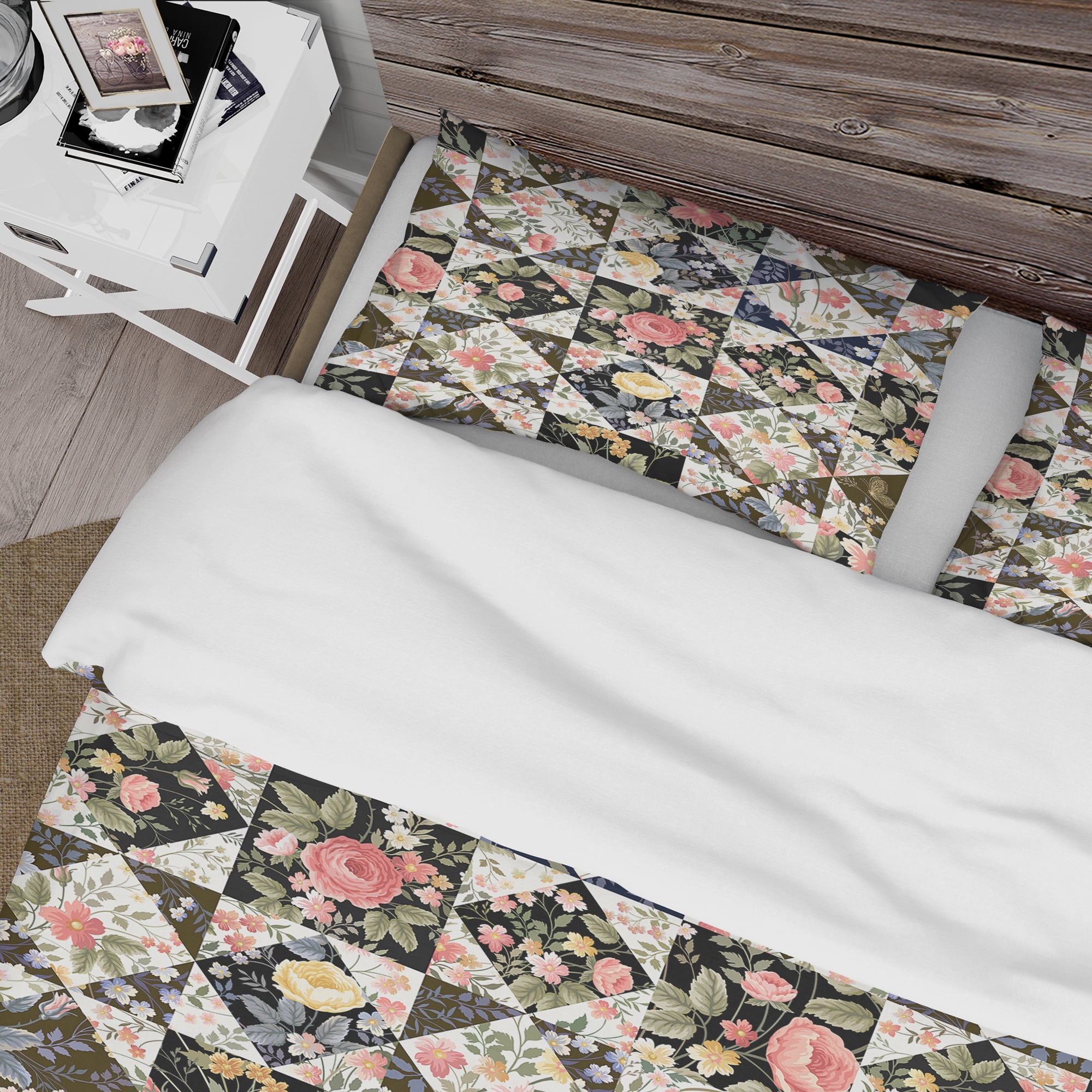 Designart 'Roses Geometric Patchwork' Floral Duvet Cover Set