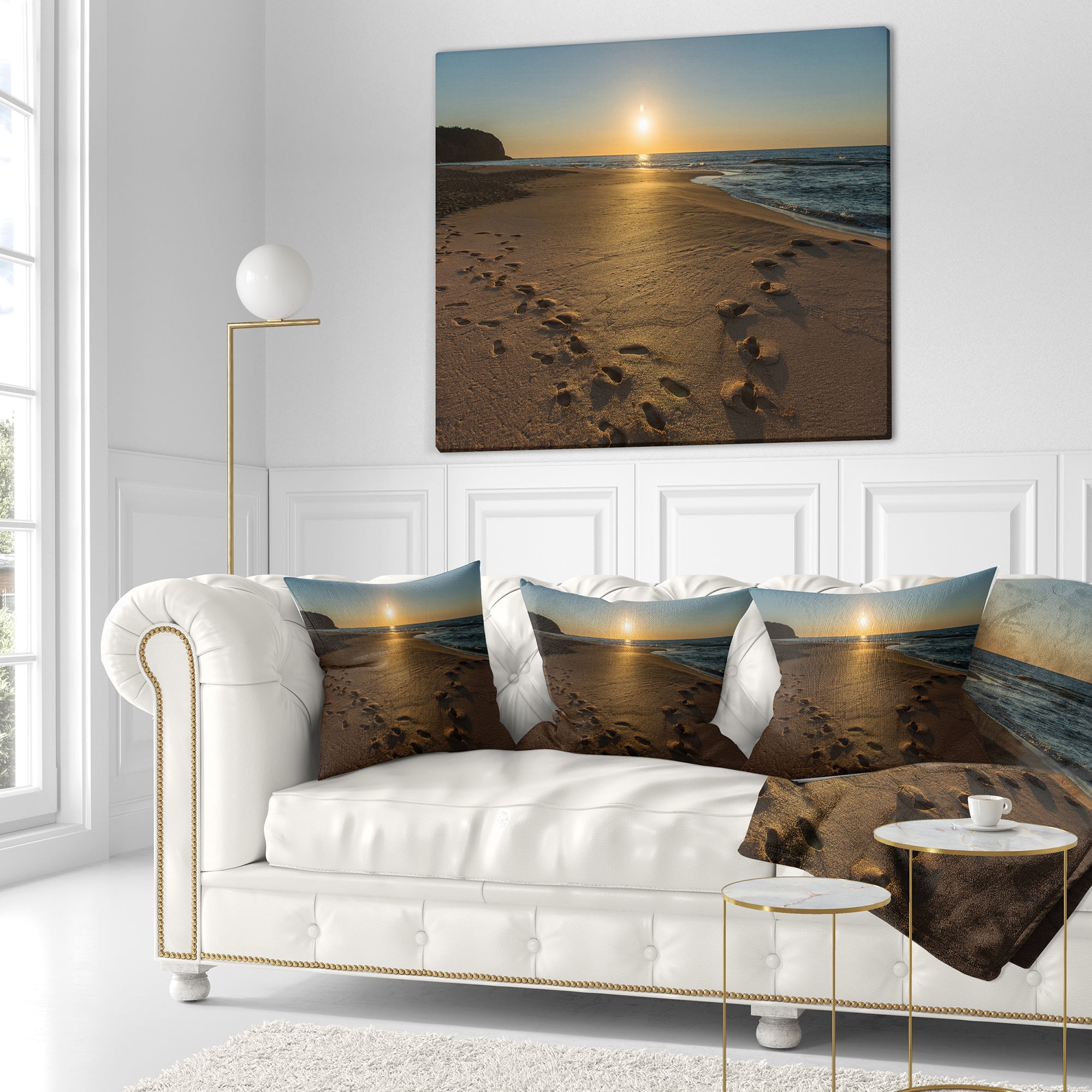 Designart Sydney Seashore at Sunrise - Seascape Throw Pillow - 18x18