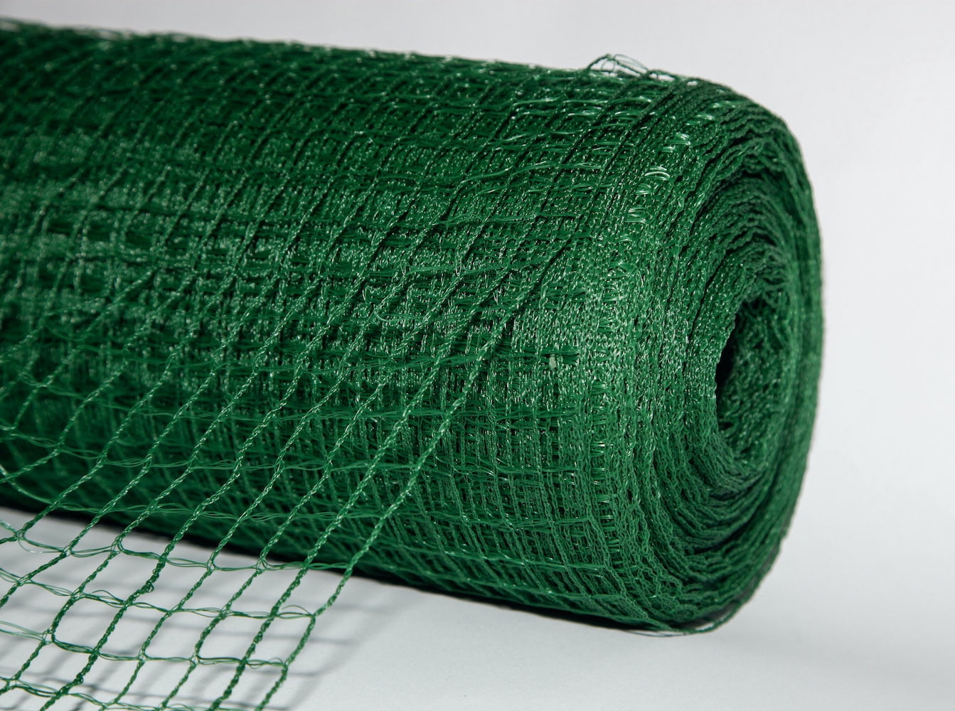 Deer Terrent Landscape Netting, Bulk Rolls, Deer Net, Garden Net, Plant Covers, Protects from Snow Damage, 330 feet Length x 60 inch Height