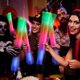 thumbnail image 4 of Barras luminosas Bietrun de espuma, 53 unidades, con 3 modos de parpadeo colorido, 4 of 7
