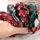 thumbnail image 3 of Qarigey Cinta para el pelo con estampado de copos de nieve de Navidad, lazo elástico para el pelo, soporte para cola de caballo para mujeres y niñas, Accesorio para el cabello Navidad 4, 3 of 7