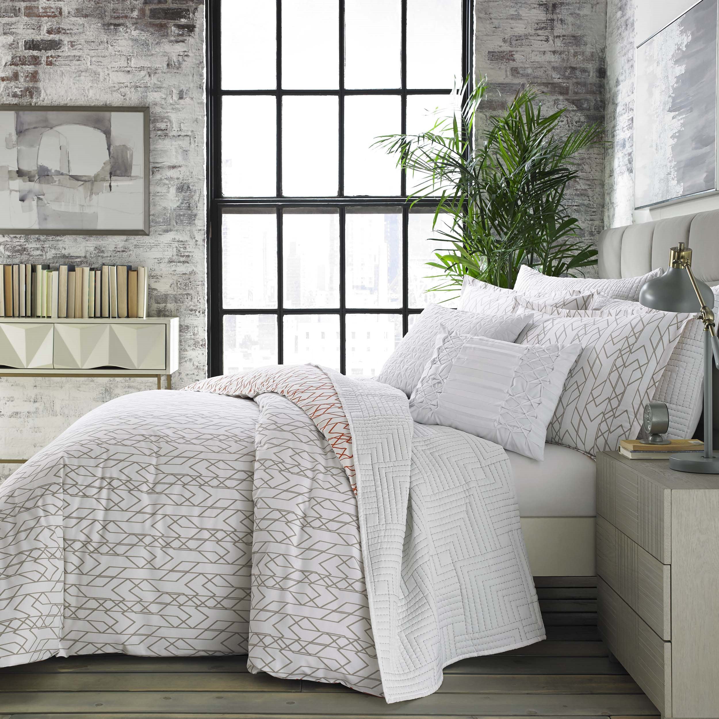 City Scene Nile White Comforter Set, Twin