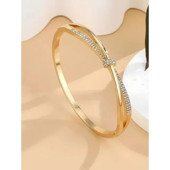 3.20 Ct Round Cut Cut Moissanite Women's Bangle Bracelet 14K Yellow Gold Plated