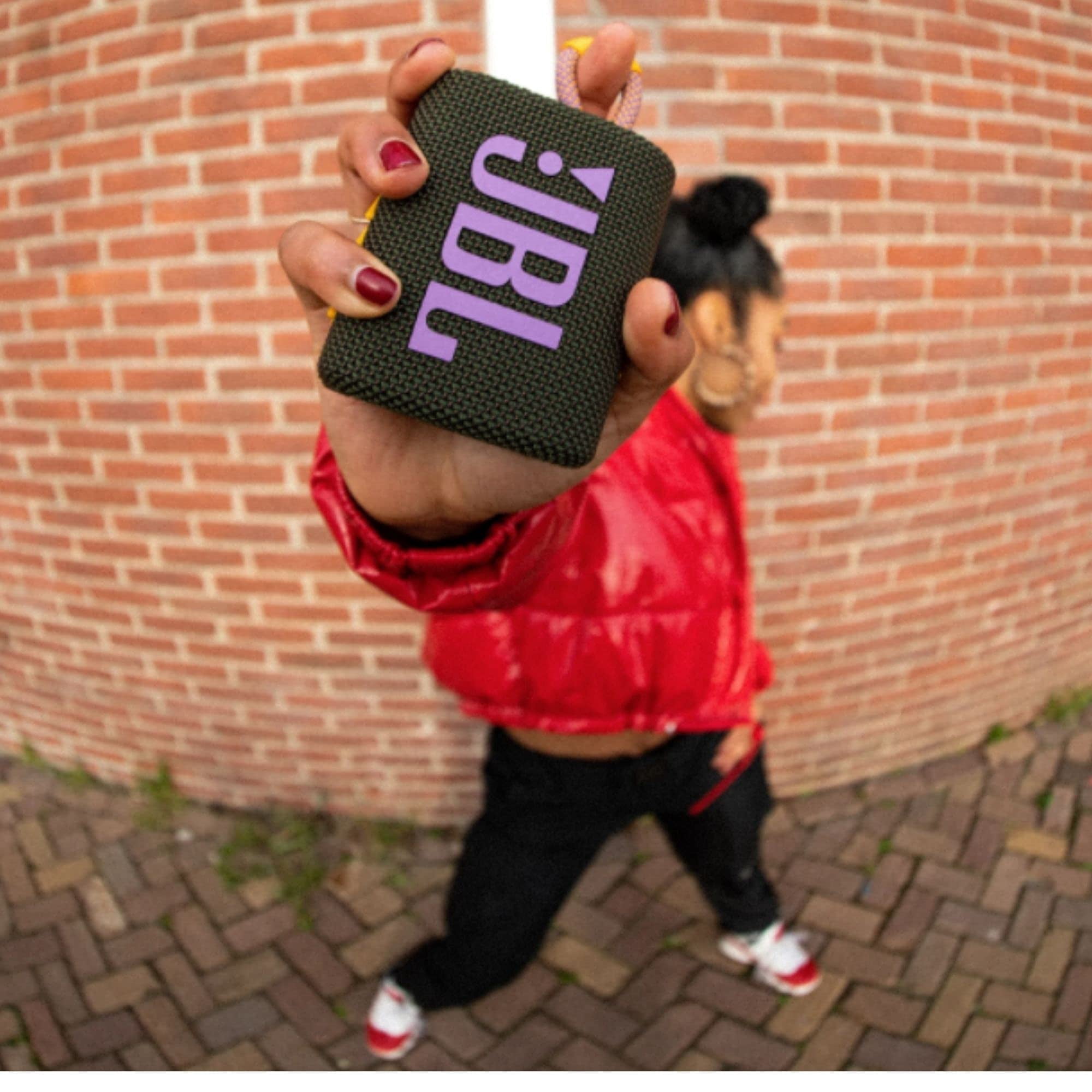 Restored JBL Go 3: Portable Speaker with Bluetooth, Built-in Battery, Waterproof and Dustproof Feature - Green (Refurbished)