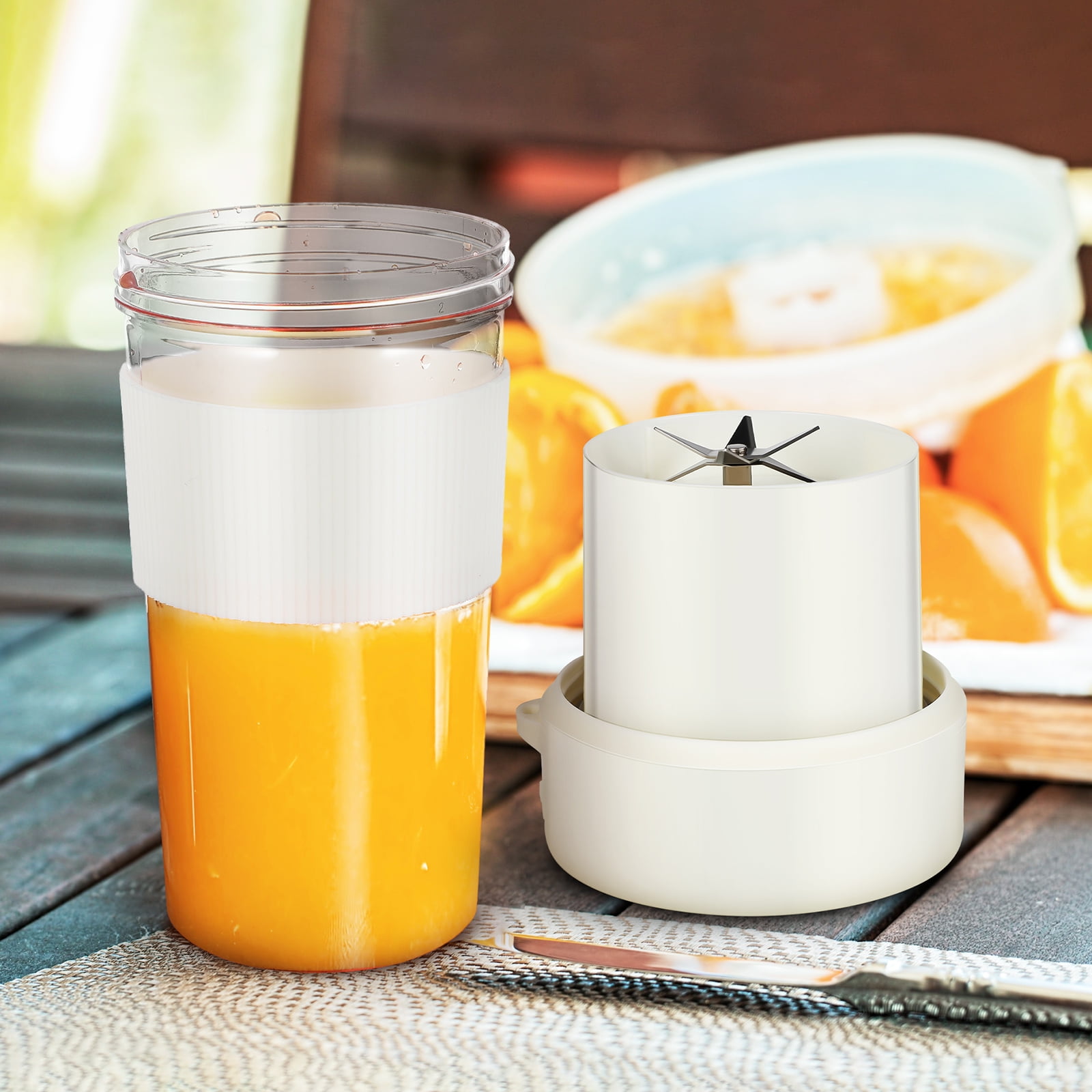 Toyandona Compact Rechargeable Travel Juicer, White, Efficient Motor, Leak-Proof Lid, 2Pcs