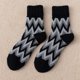 thumbnail image 1 of Calcetines de rizo de lana en zigzag para hombre, nuevos calcetines de invierno de moda que combinan con todo, gruesos y cálidos para hombre, 1 of 6