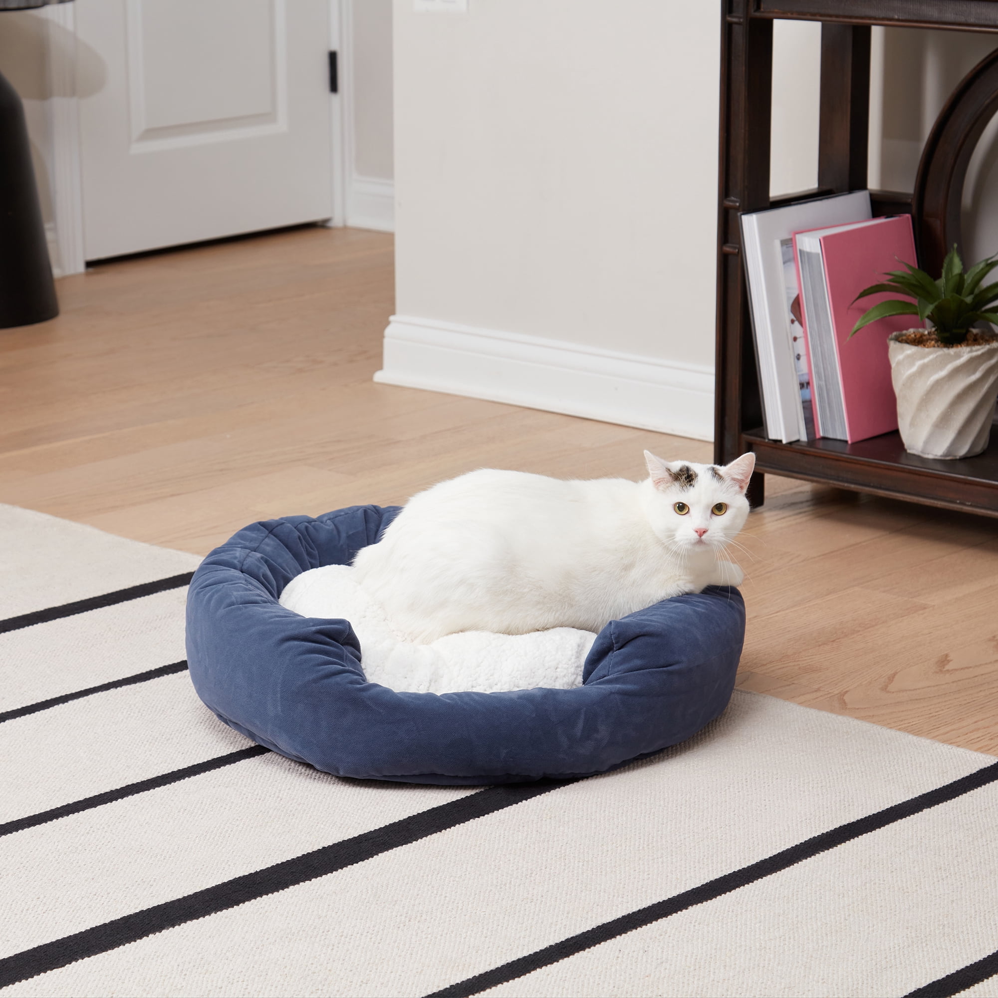 Happy Hounds Chloe Denim Sherpa Cuddler Donut Cat Bed