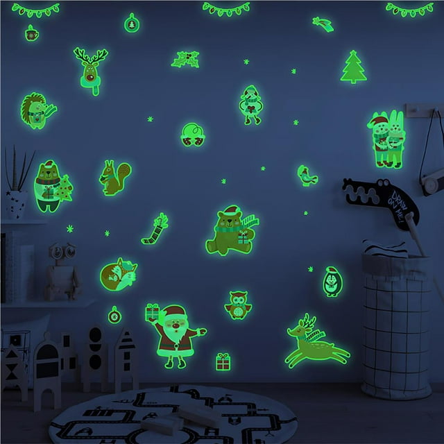 4pcs Decorative Christmas Wall Sticker Glowing Christmas Sticker Cute Pattern Christmas Wall Decal for Children’s Room Bedroom Office