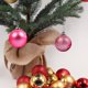 thumbnail image 3 of Bolas de Navidad colgantes de Dinheiro, paquete de 24 adornos decorativos irrompibles para árbol de Navidad de 3 cm, 4 cm, 6 cm y 8 cm, color rosa, 3 of 5