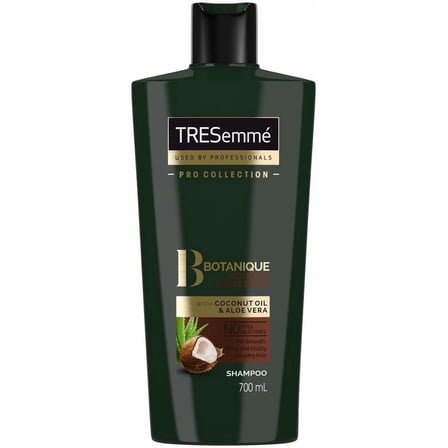 Tresemme Nourish and Repair Shampoo 700ml