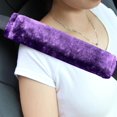 thumbnail image 1 of Almohadilla suave para el hombro del cinturón de seguridad para una conducción más cómoda, compatible con adultos, jóvenes y niños, correas para mochila, 2 paquetes, color morado, 1 of 5