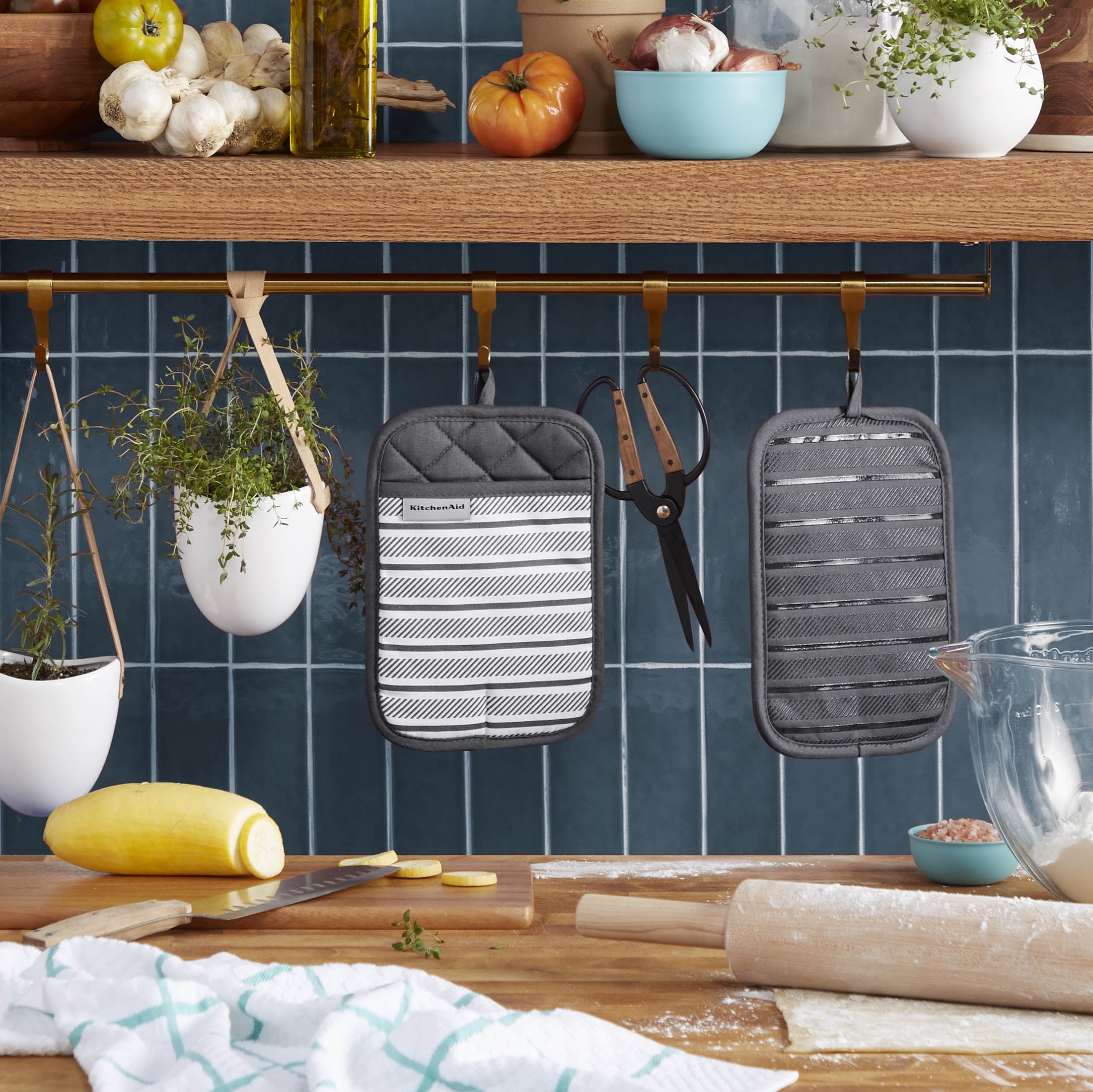 KitchenAid Albany Pot Holder 2-Pack Set, Charcoal Grey, 7"x10"