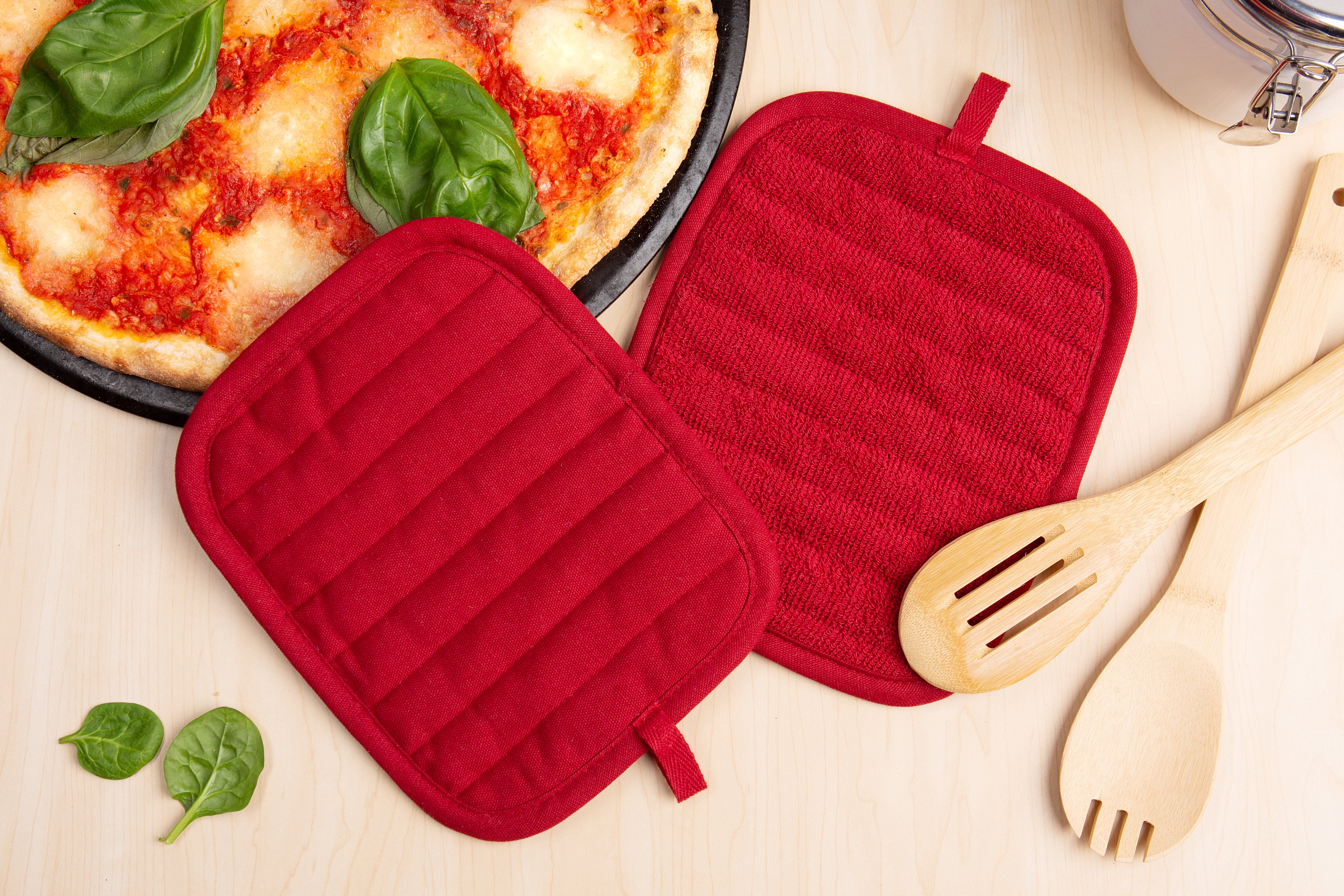 Pot Holder Set, 2 Piece Oversized Heat Resistant Quilted Cotton Pot Holders by Somerset Home, Size: Set of 2, Red