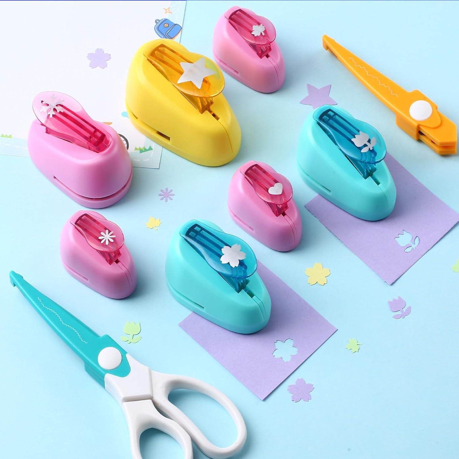 Creative DIY Puncher Craft Set, Craft Hole Punch Shapes Set, Craft Scissors Set Hole Punch Shape Cutters for Crafts, Shape Cutters for Crafts,Leaf, Butterfly, Star Heart Flower Punchers(1Pcs)