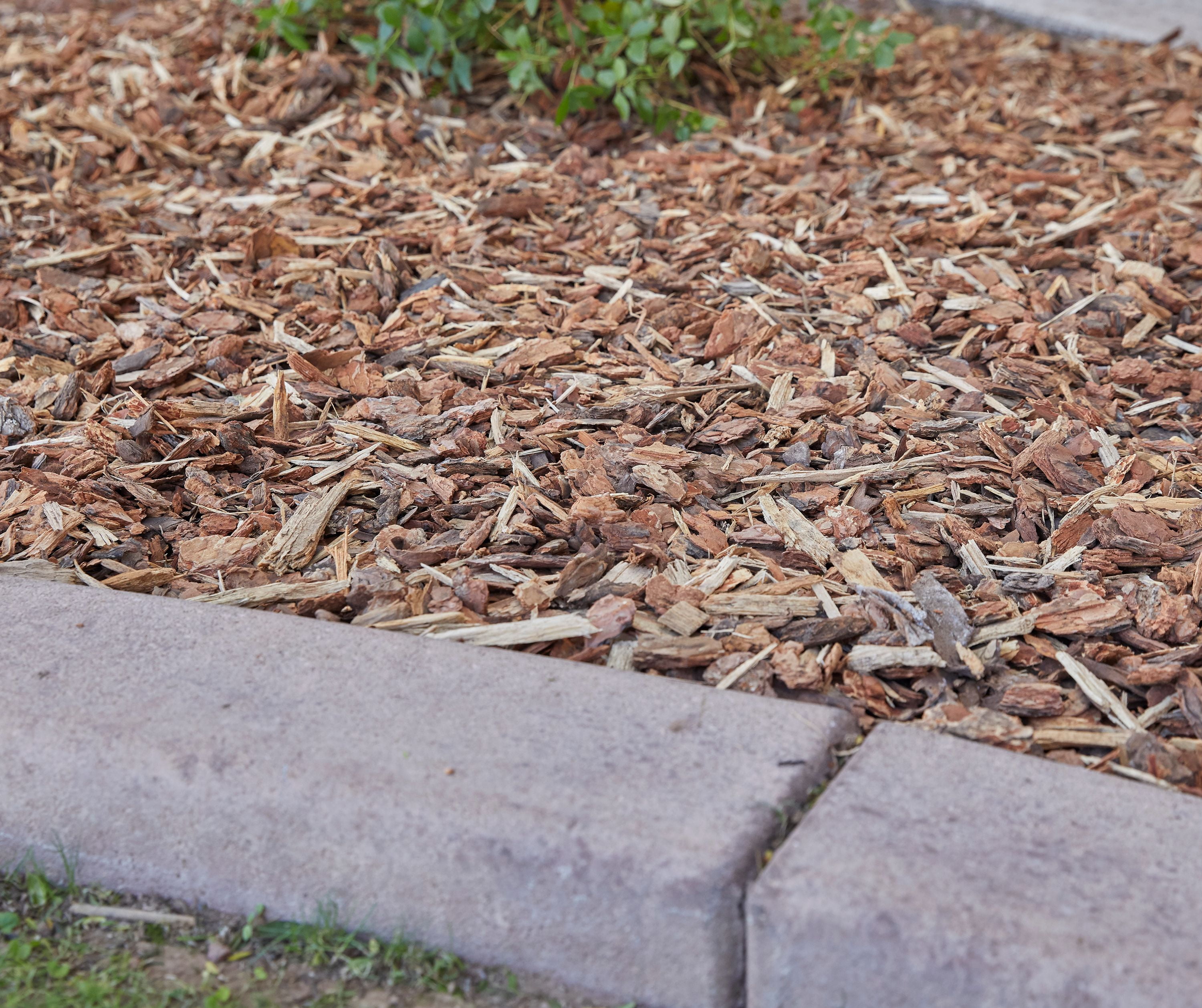 2 Cu. ft. Nature's Way Brown Medium Bark Nugget Mulch