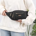 thumbnail image 4 of Bolso bandolera antirrobo para hombre y mujer | Mochila cruzada ligera e impermeable de 20 x 14 x 4 cm | Bolso bandolera de gran capacidad para viajes, ciclismo y actividades al aire libre, 4 of 5