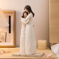 thumbnail image 2 of Figura de resina Elegondrar madre-hija Sculpted Harmony, 2 of 7