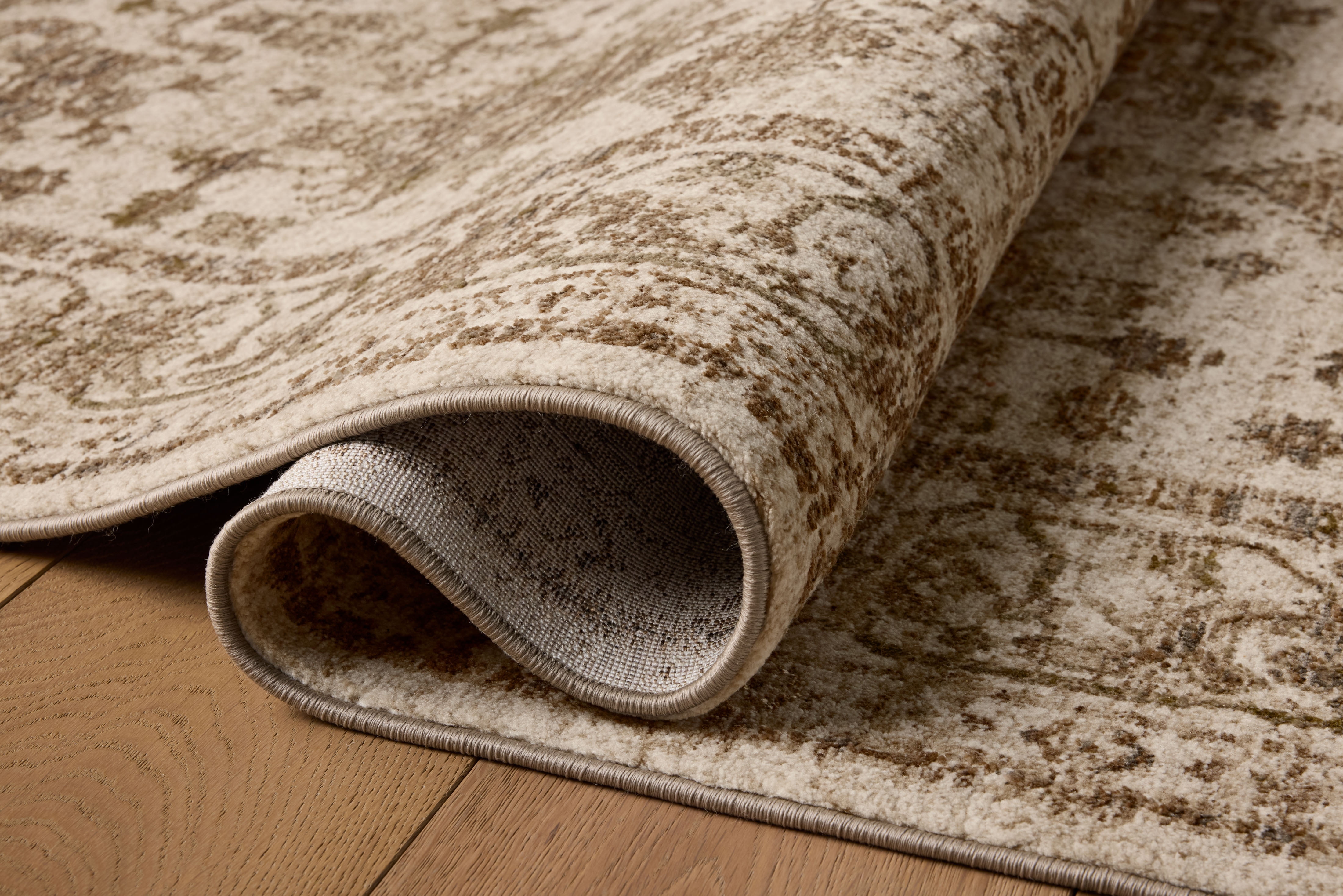Loloi Haywood Ivory / Taupe 2'-7" x 8'-0" Area Rug