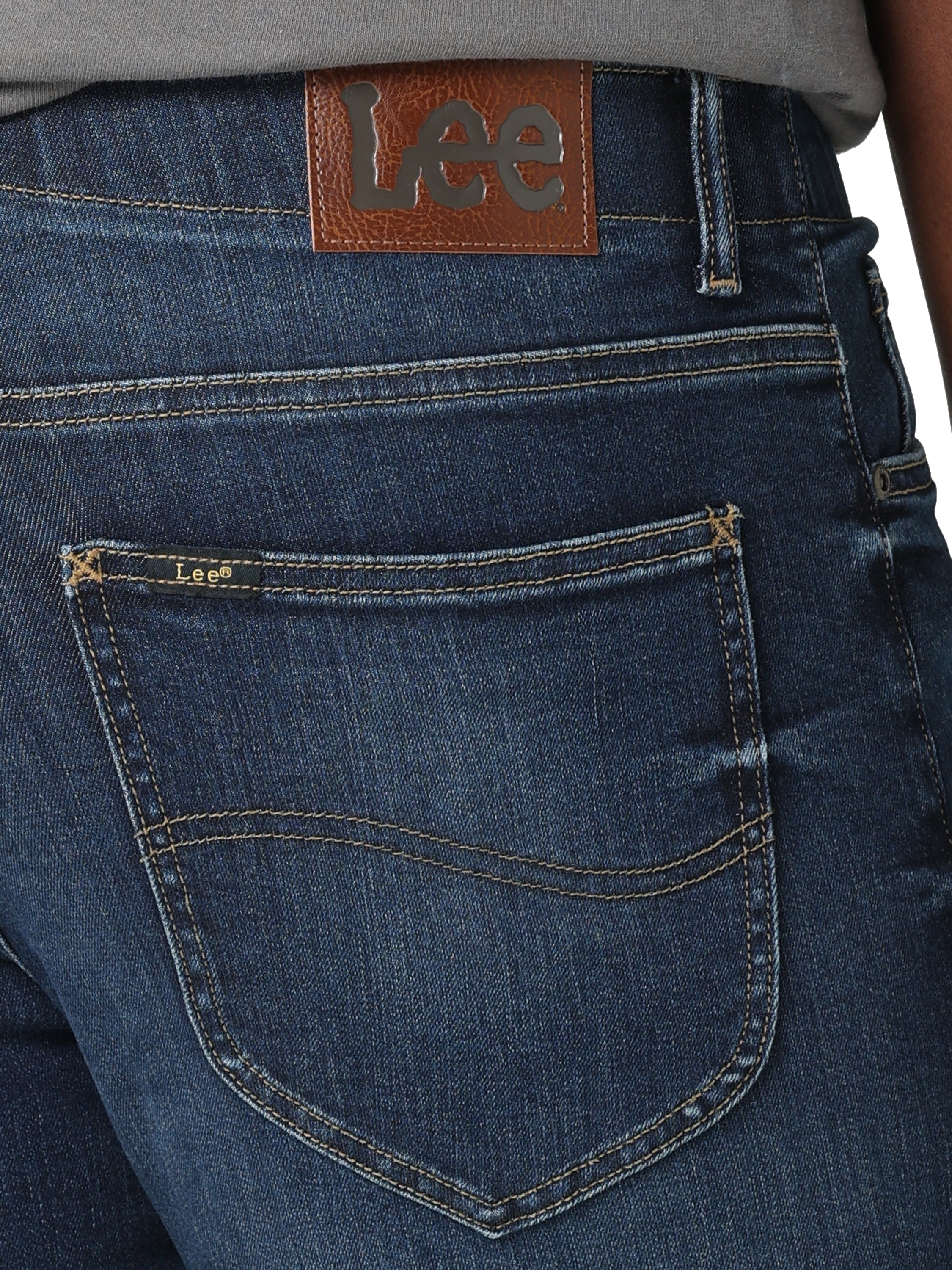 Lee® Men's Extreme Motion Regular Straight Jean with Flex Waistband