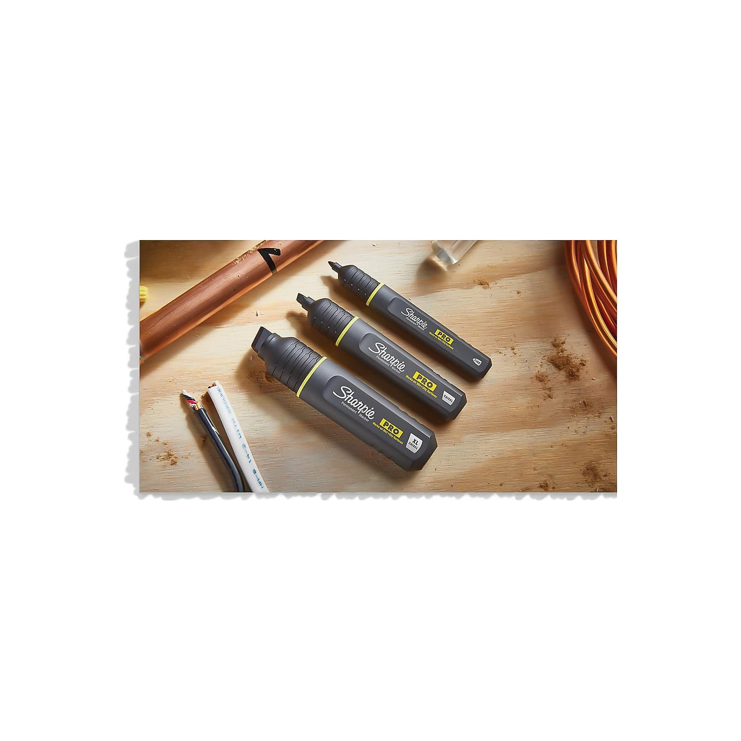 Sharpie PRO Permanent Markers Chisel Tip Black 12/Pack (2018326A)
