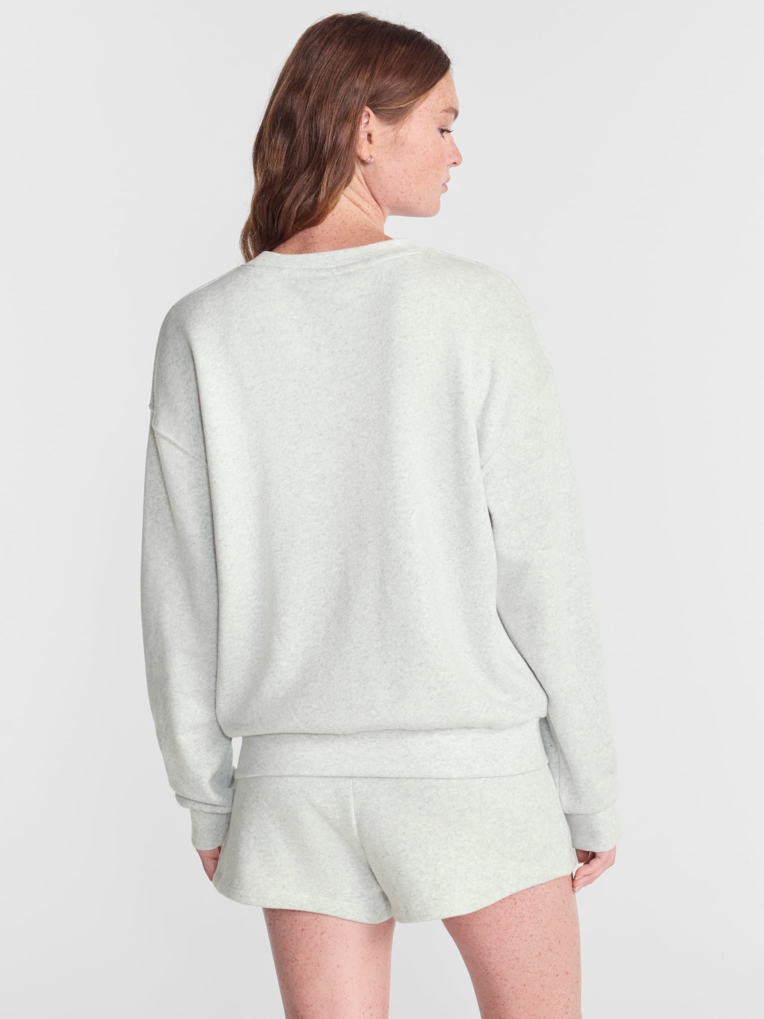 No Boundaries Pullover Crewneck Sleep Top with Long Sleeves, Women's XXS-3X