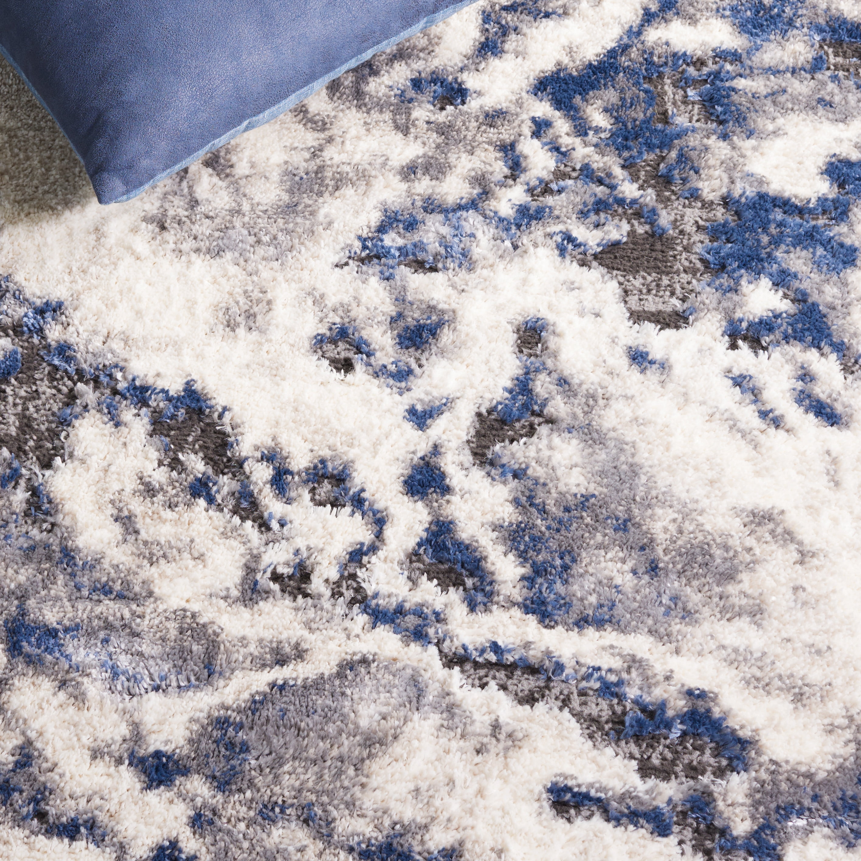 SAFAVIEH Petra Carmella Abstract Area Rug, Ivory/Blue, 8' x 10'