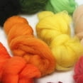 thumbnail image 4 of Exquisita fibra de lana merino, fibra de lana para fieltrar ultrafina, suave y esponjosa, colores vibrantes para fieltrar con aguja e hilado a mano, fácil de moldear y cortar, ideal para materiales, 4 of 5