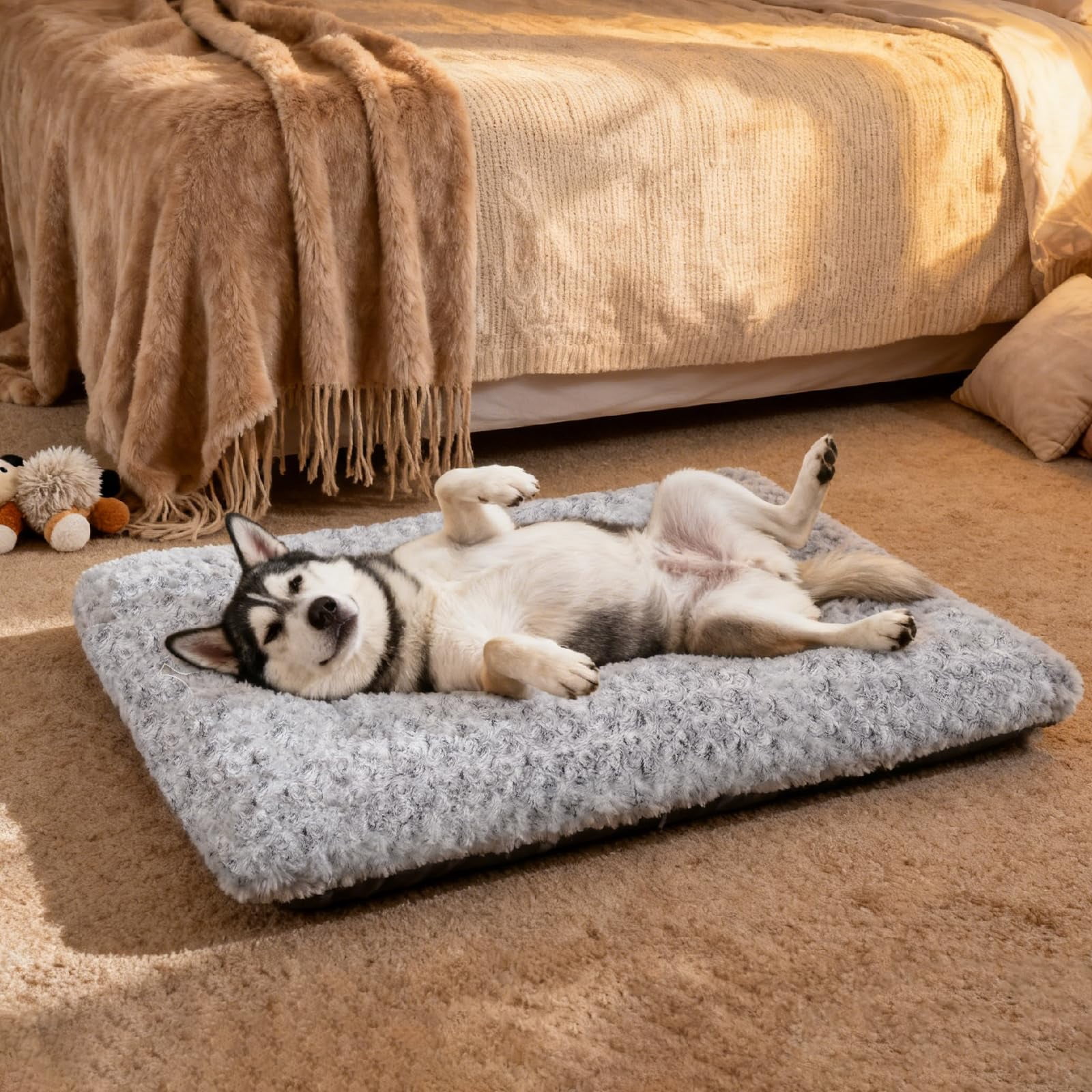 Extra Large Dog Bed Deluxe Plush  Washable Big Beds Indestructible Crate Pad Anti-slip Soft Pet Comfy Kennel For Small Medium Dogs 41"x 27"-xxl Light Gray
