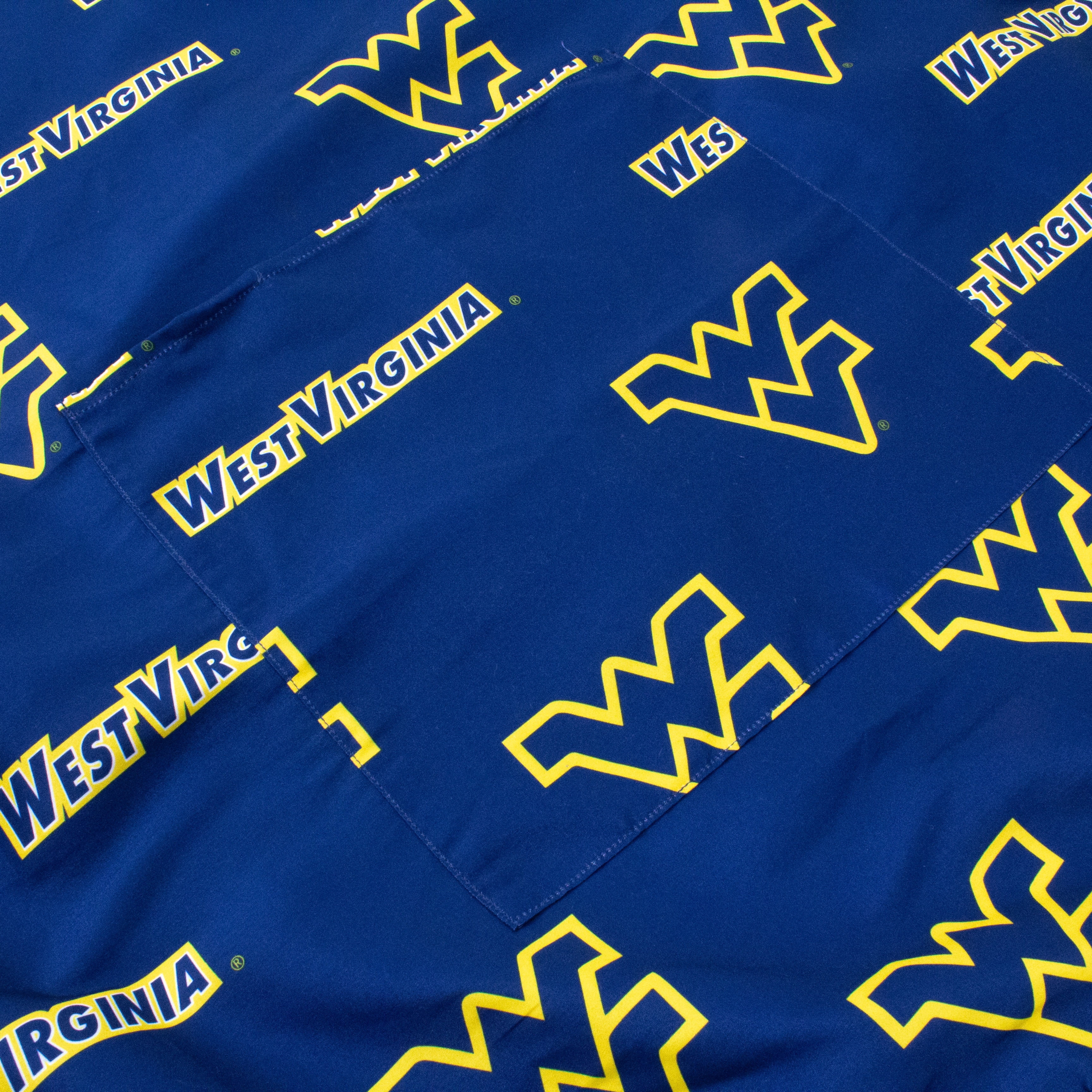 West Virginia Mountaineers Tailgating or Grilling Apron With 9" Pocket, Fully Adjustable